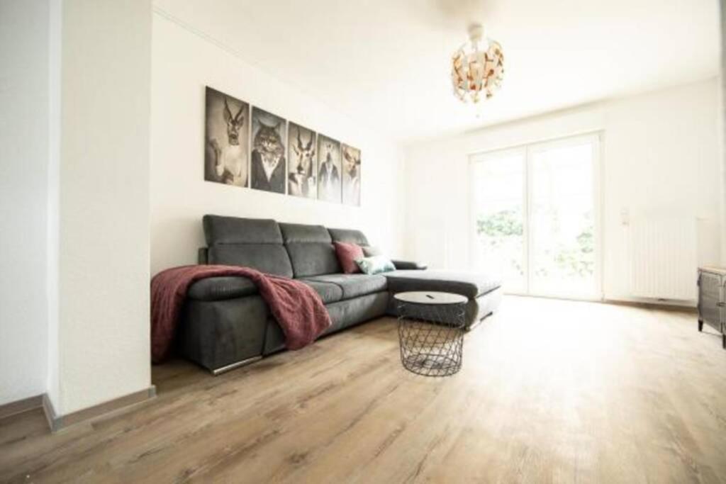 Villa Brühl Mitte, neu renoviertes Haus Exterior foto